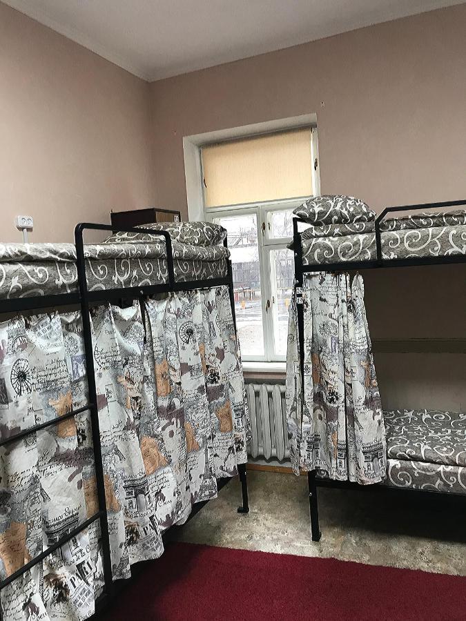Хостел Тихий Дворик Kharkiv Bagian luar foto