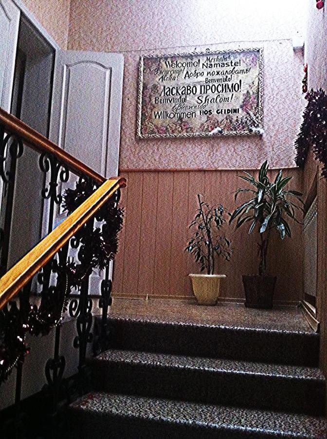 Хостел Тихий Дворик Kharkiv Bagian luar foto